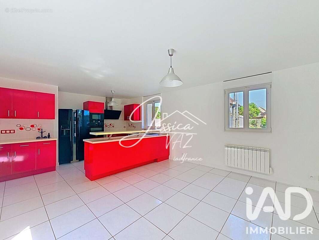 Photo 6 - Maison à LE PLESSIS-BELLEVILLE