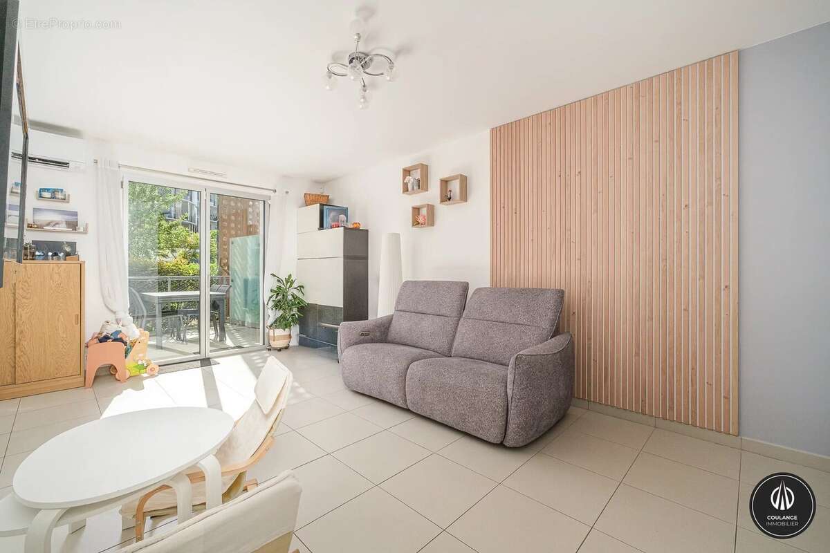 Appartement à MARSEILLE-8E