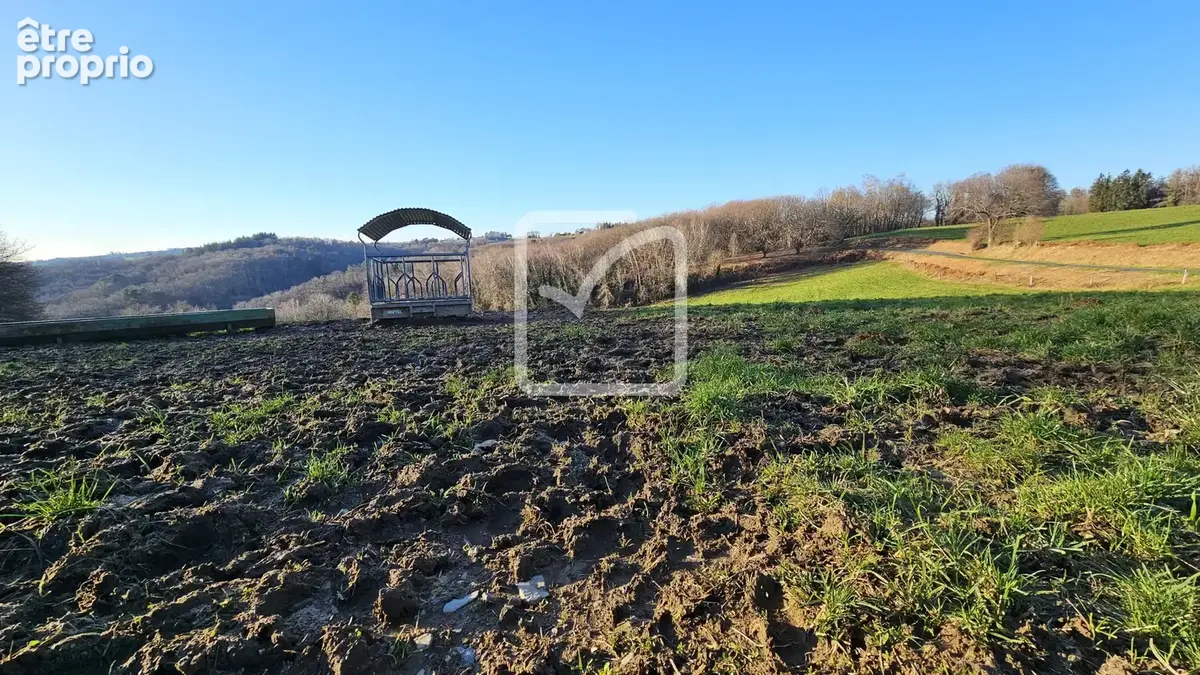 Beau terrain sur la commune de Vignols - photo 2