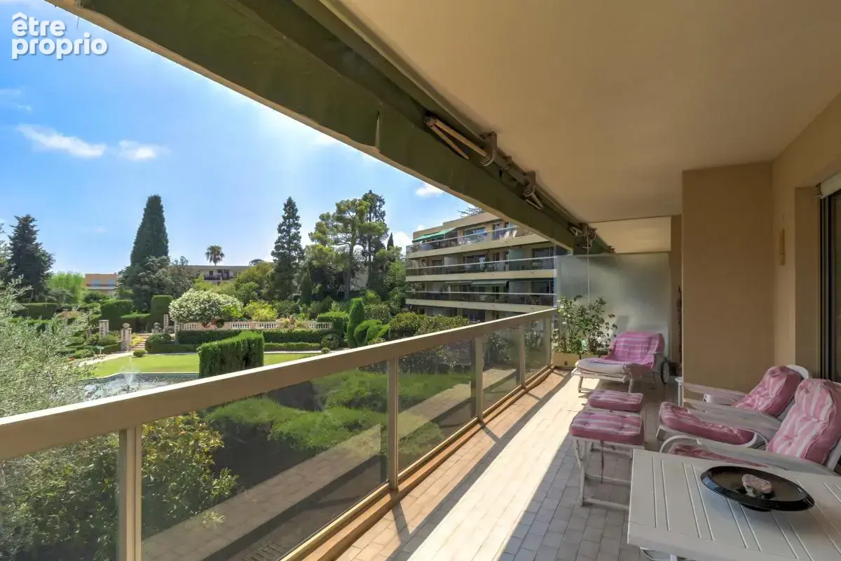 Résidence de prestige Château St-Anne 4p avec terrasses - photo 11