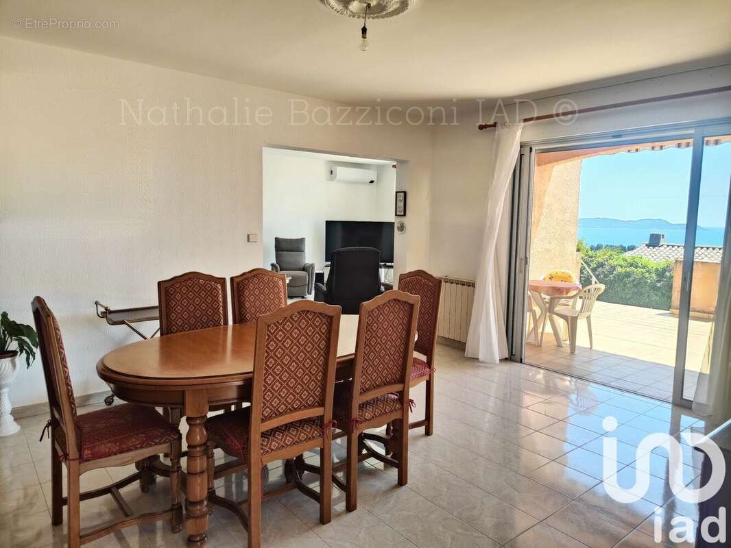 Photo 9 - Maison à CARQUEIRANNE