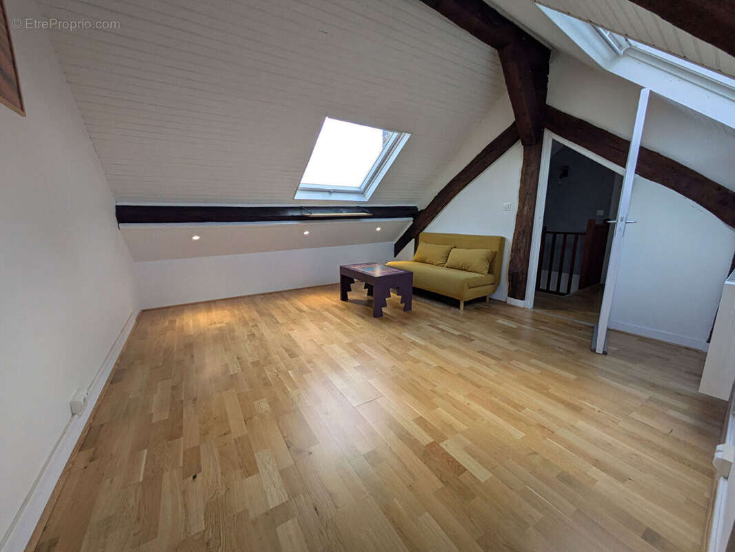 Appartement à MANTES-LA-JOLIE