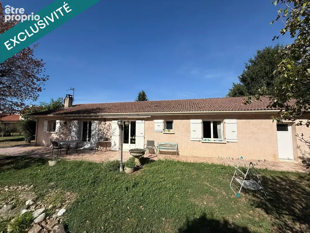 Photo 1 - Maison à MOGNENEINS