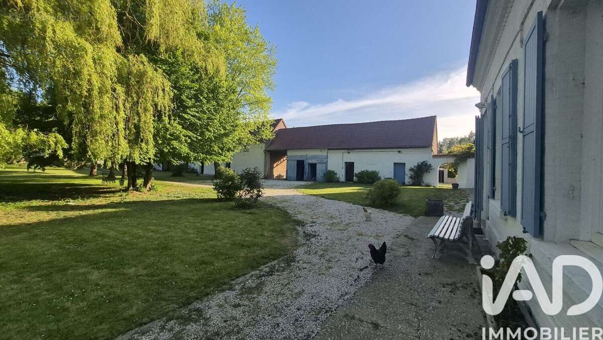 Maison 167 m² à Caours  - photo 7