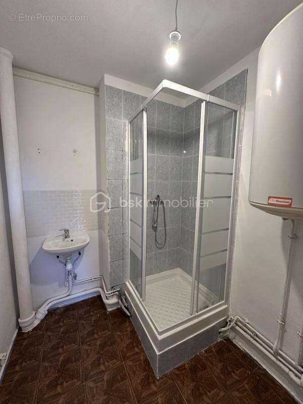 Appartement à VALREAS
