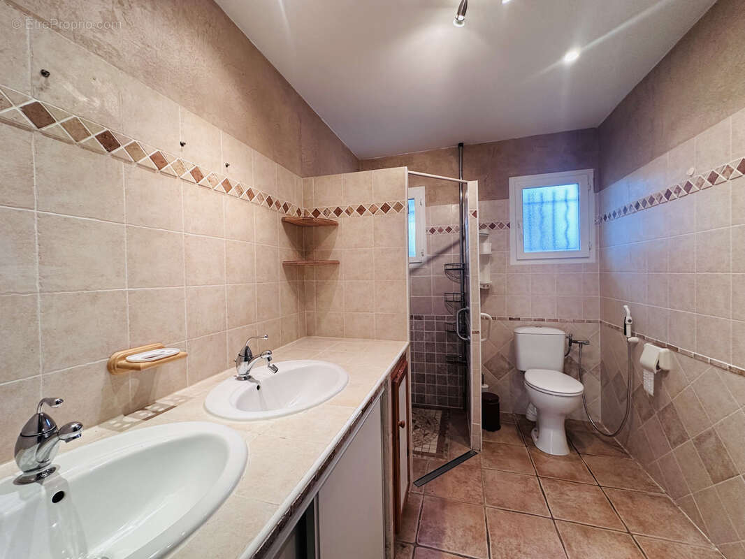 Villa T5 piscine garage - photo 13