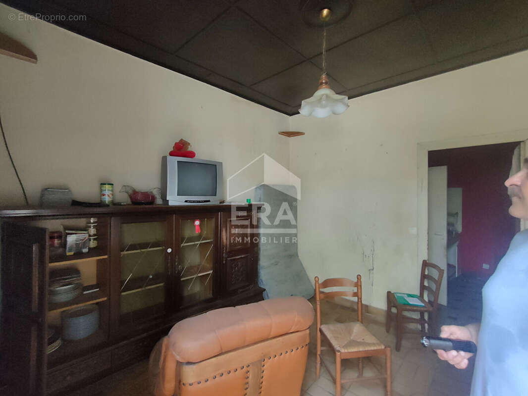 Maison  + grange à vendre à Saugon - travaux à prévoir - photo 16