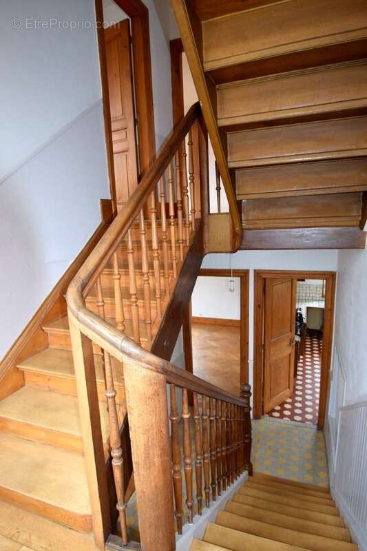 Maison bourgeoise des années 30 - Jardin de plus de 20 ares - photo 12