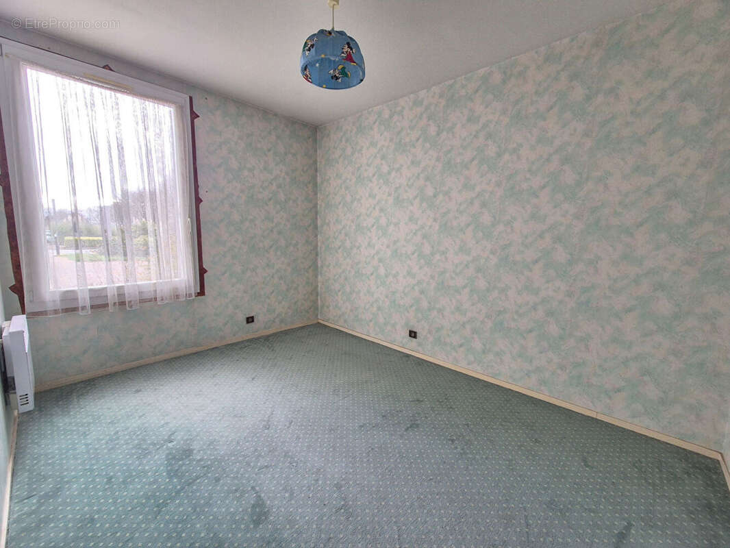 Appartement à MONTIGNY-LE-BRETONNEUX