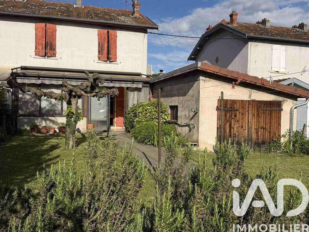 Photo 2 - Maison à ROUSSILLON
