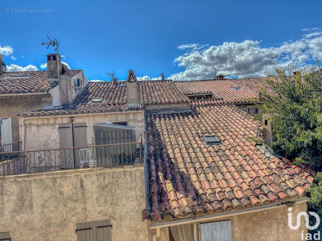 Photo 1 - Appartement à PLAN-DE-LA-TOUR