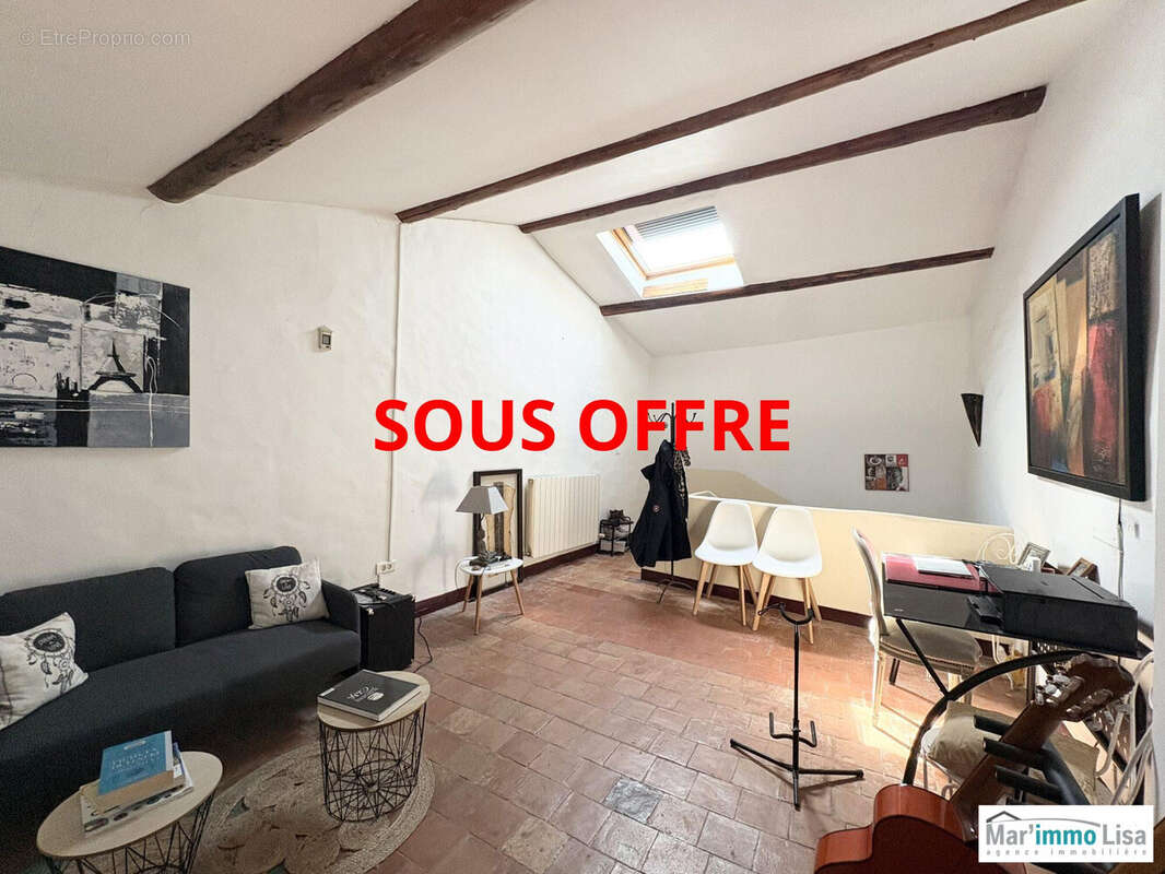 Maison à LA ROQUE-D'ANTHERON