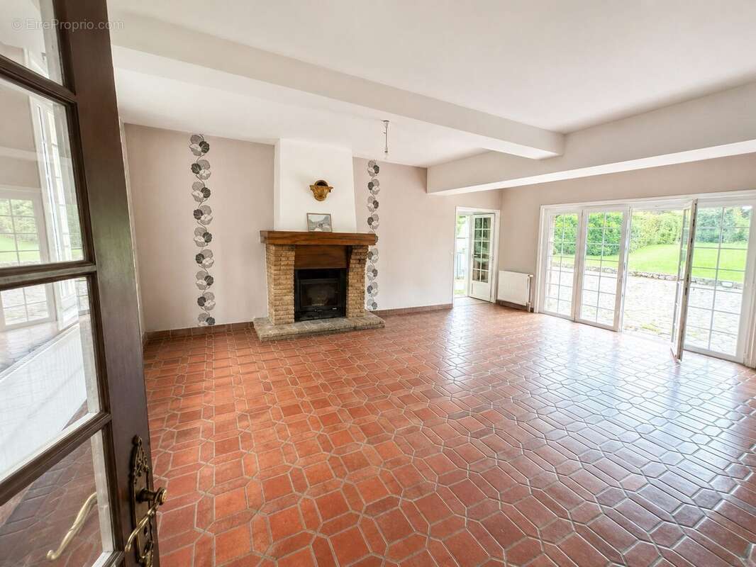 Maison 180 m² à Romeries  - photo 2