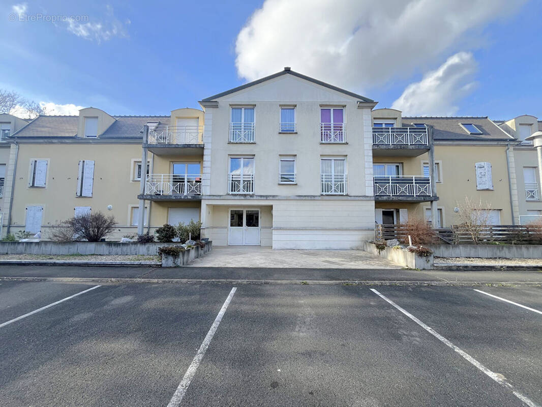 Appartement à BRIE-COMTE-ROBERT