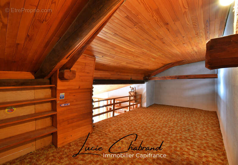 Maison à SAINT-VERAN