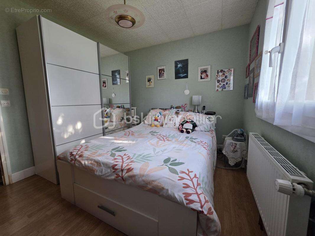 Maison à VILLEMARECHAL