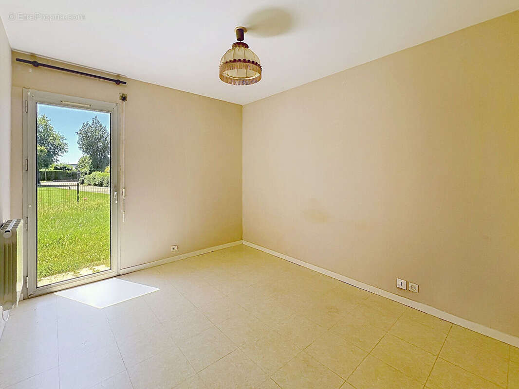 Appartement à FRANQUEVILLE-SAINT-PIERRE