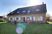 Maison à THOIRY