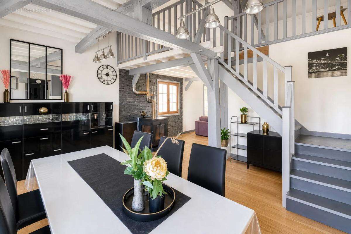 Maison en pierre rénovée avec piscine à Uchizy - photo 14