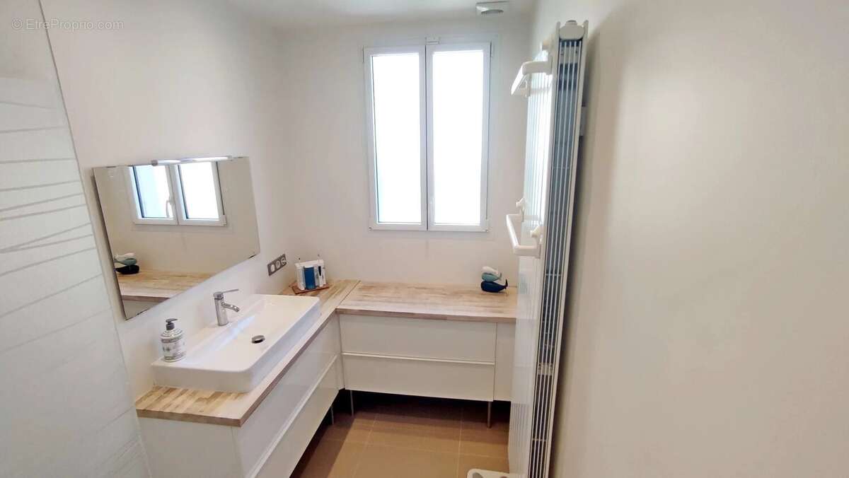 Maison à LE PERREUX-SUR-MARNE