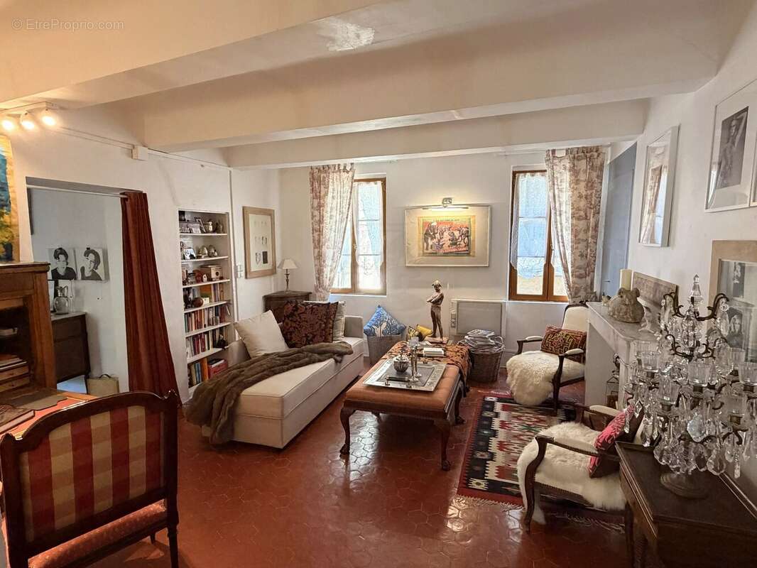 Appartement à SEILLANS