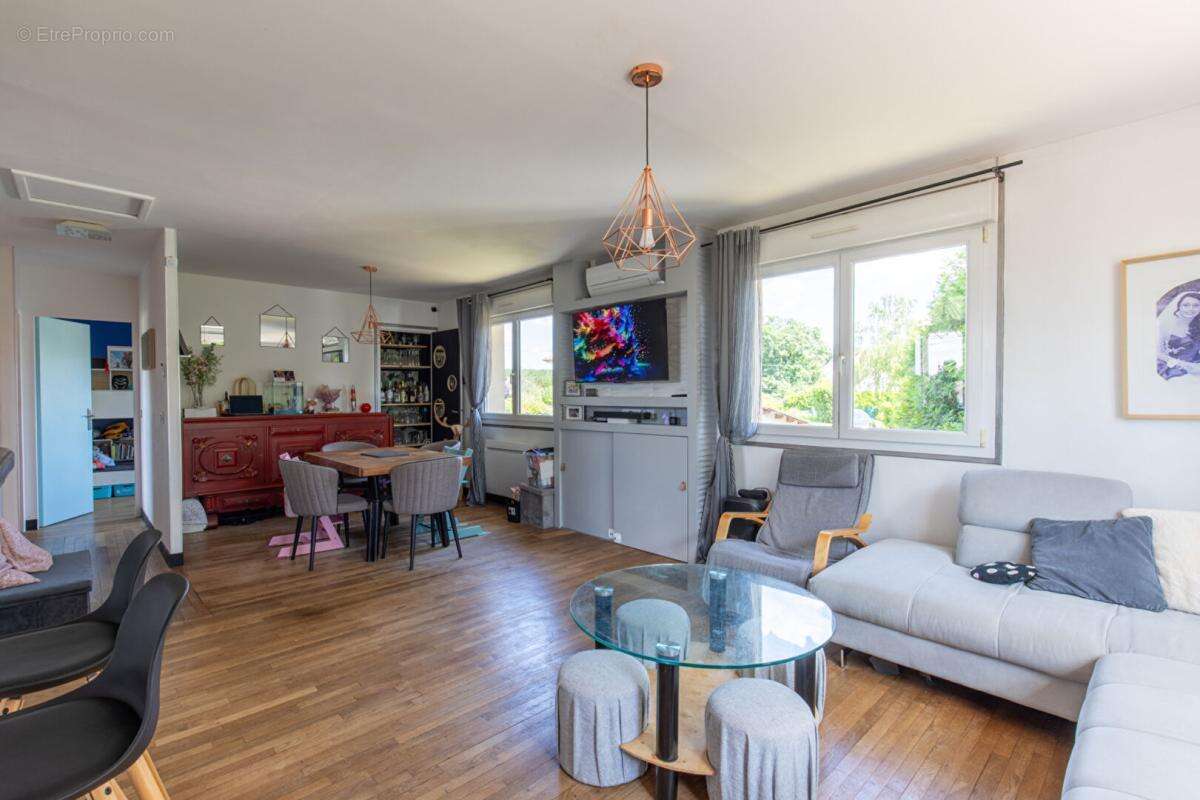 Maison à LES MUREAUX