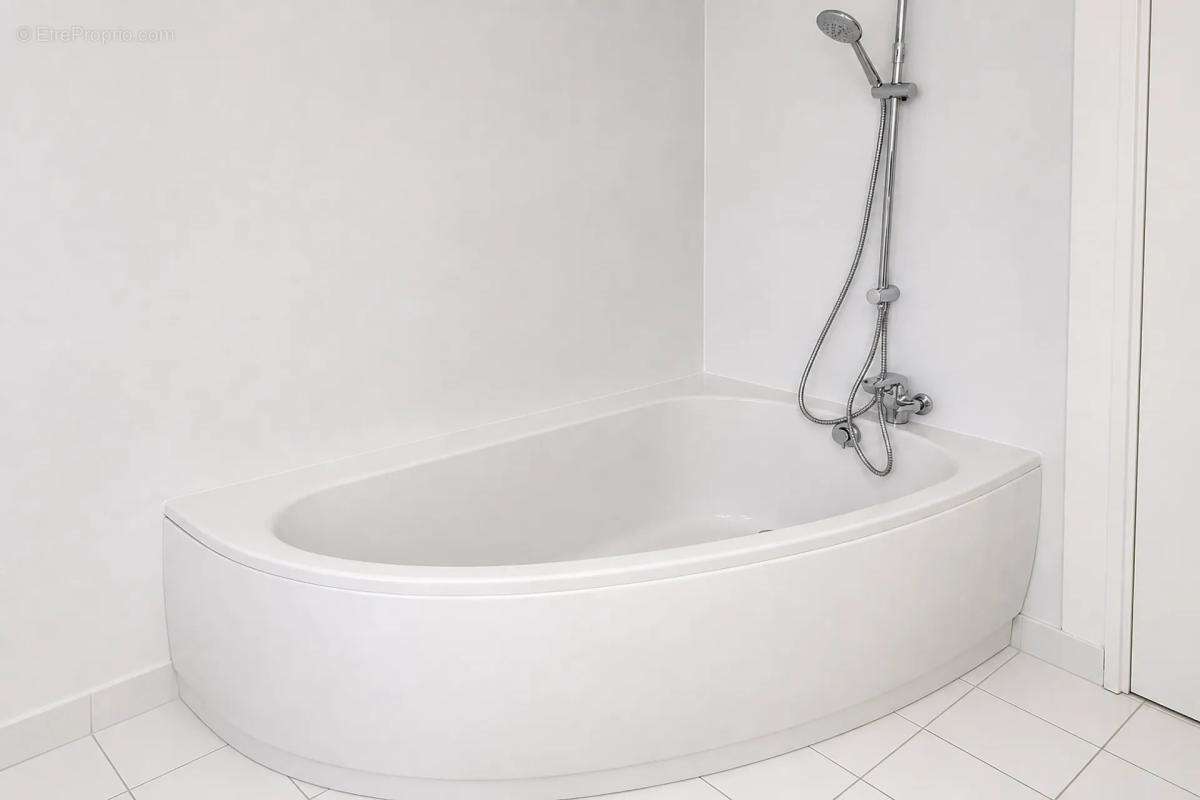Superbe maison rénovée 115 m² à Pommerit-le-Vicomte - photo 11
