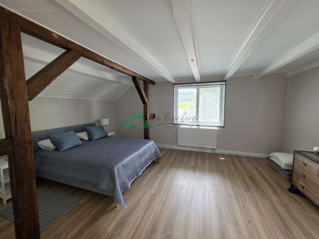 Spacieuse maison rénovée avec 5 chambres sur 18 ares - photo 10