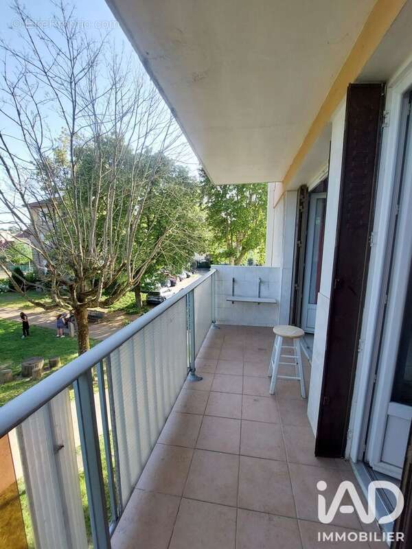 Photo 7 - Appartement à CHAMPAGNE-AU-MONT-D'OR