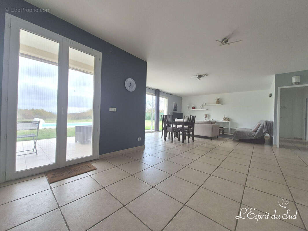 Maison à VILLEBRUMIER