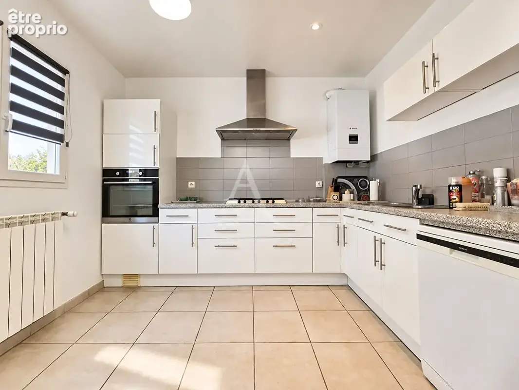 Ouveillan - maison 3 chambres - 89m² - jardin avec piscine sans vis a vis - photo 4