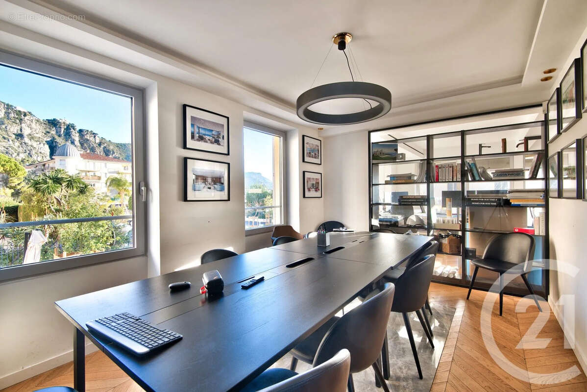 Appartement à BEAULIEU-SUR-MER