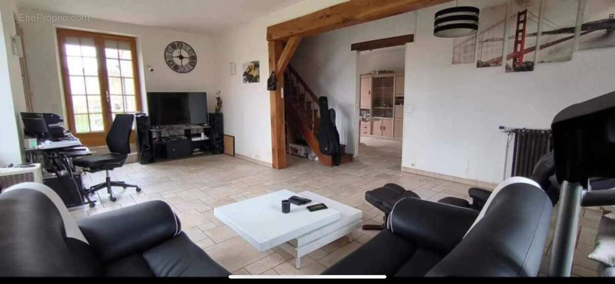 Maison à BRIENON-SUR-ARMANCON