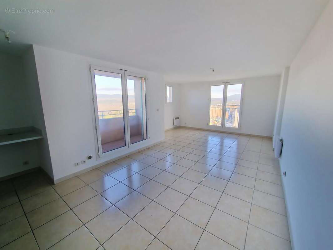 Photo 2 - Appartement à PIERREFEU-DU-VAR