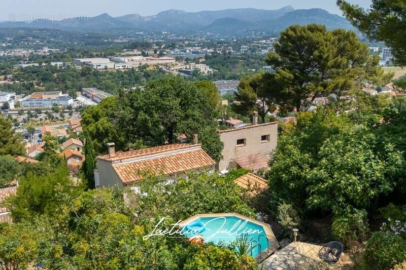 Maison à MARSEILLE-11E