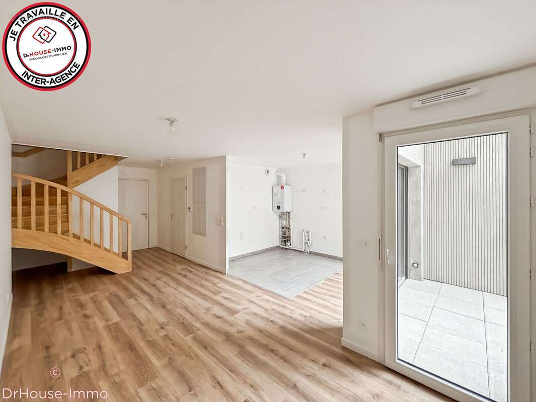 Appartement 65 m² à Merignac  - photo 36