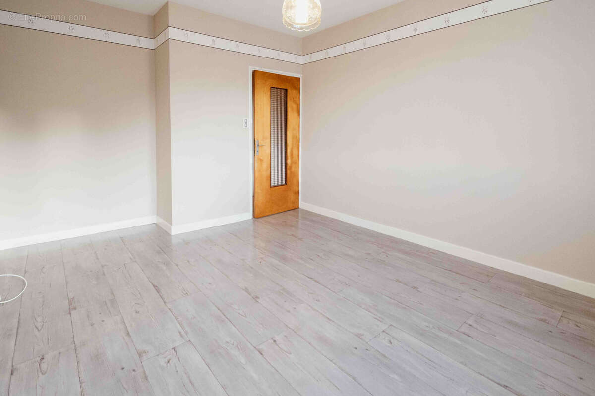 Maison à LA LONGEVILLE