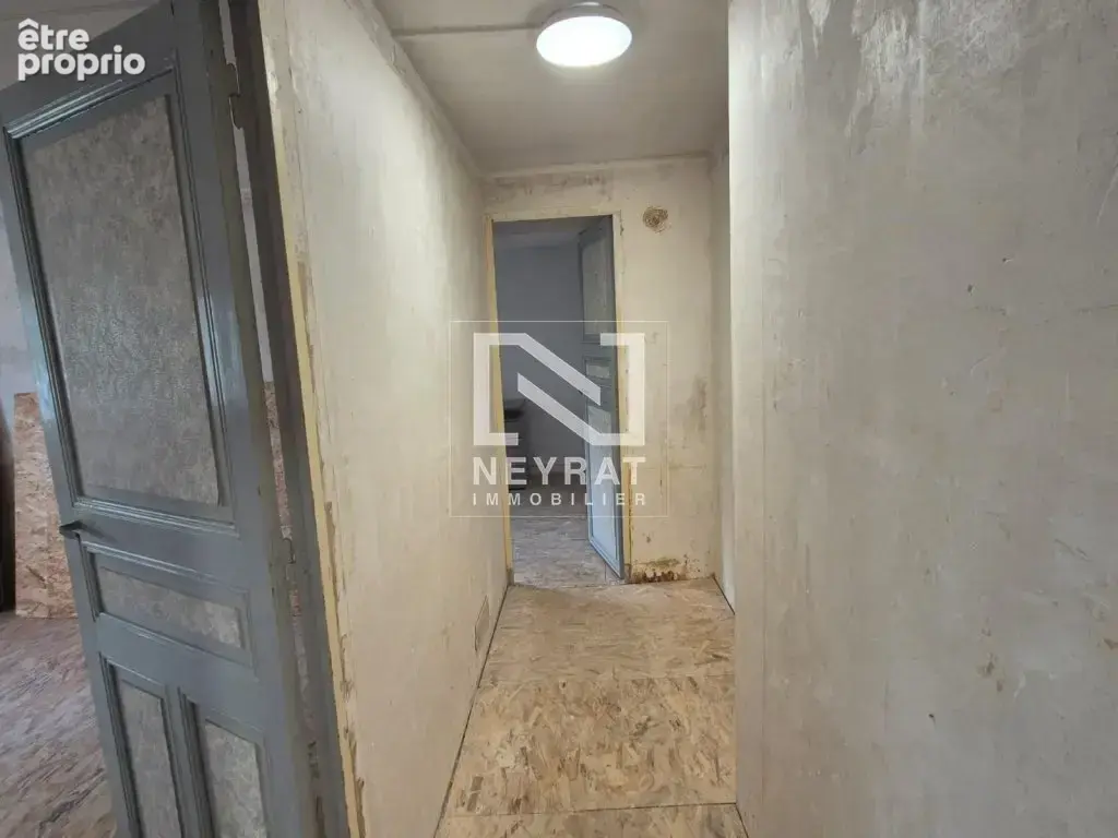 Maison avec garage et dépendance - photo 7