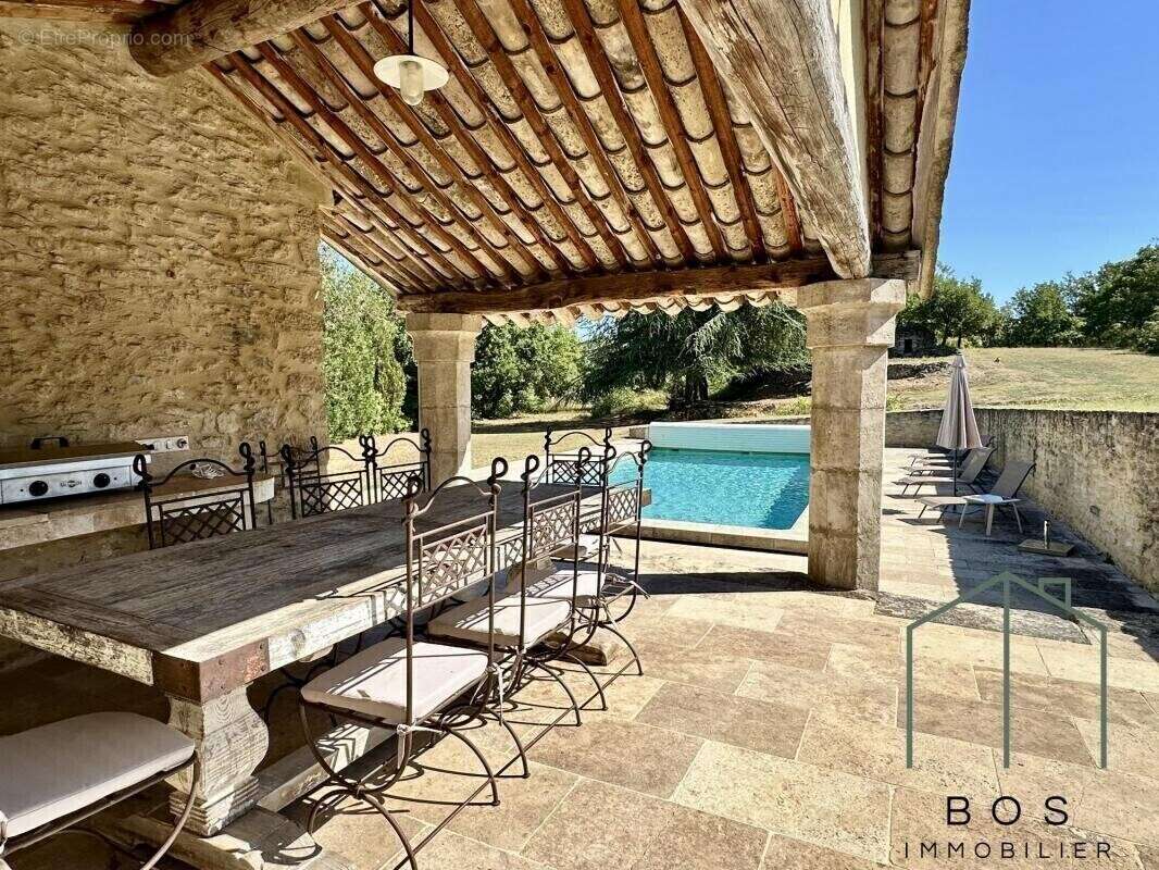 Maison à BONNIEUX