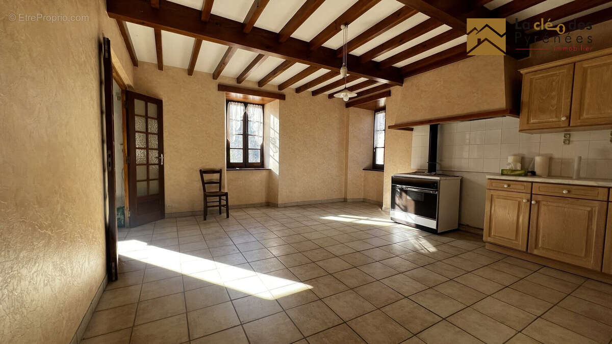 Maison à JEZEAU