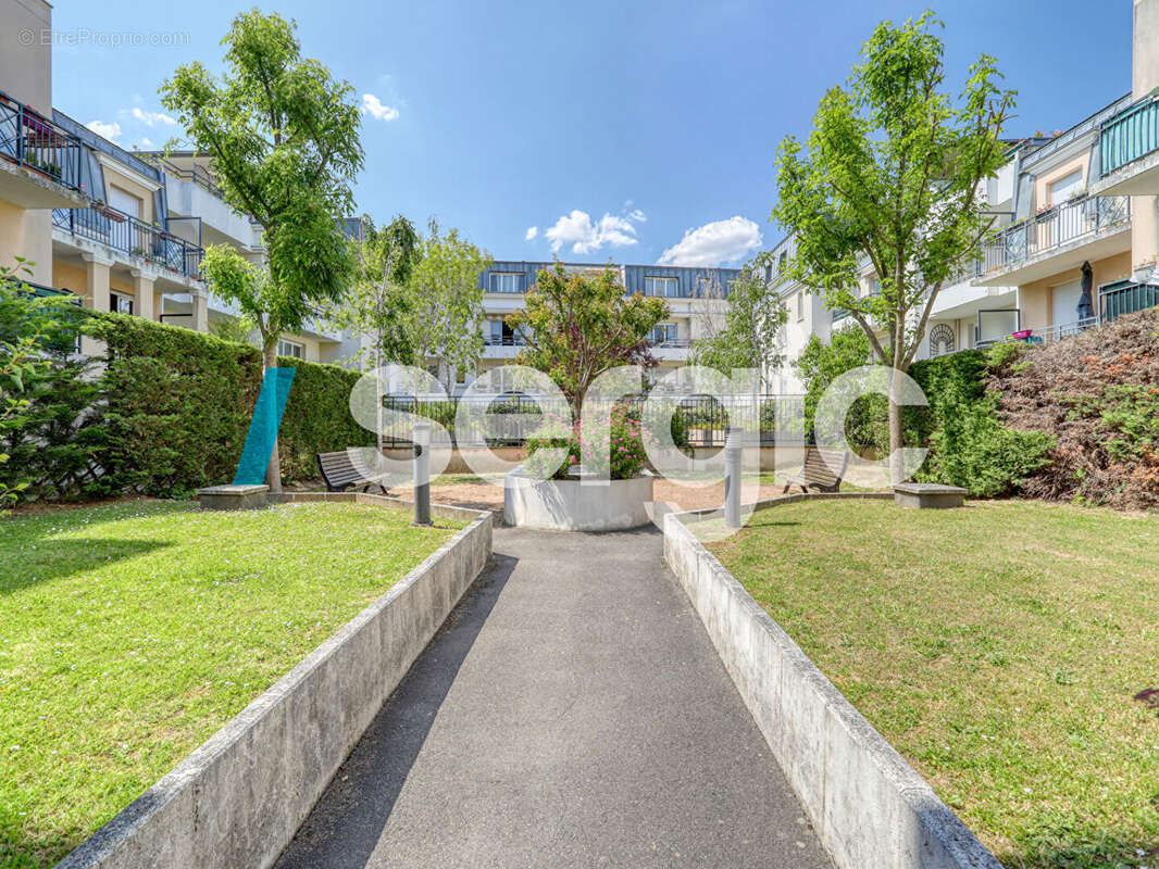 Appartement à NANTERRE