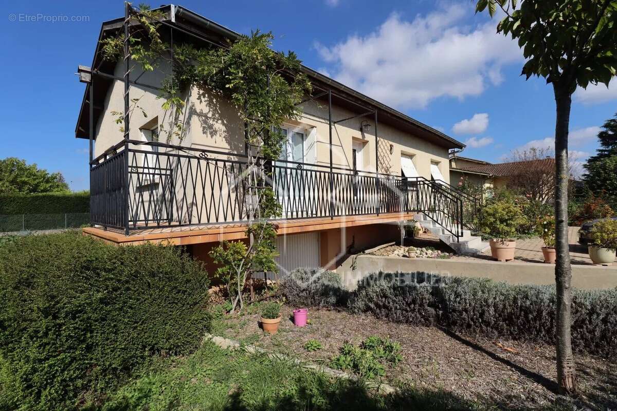 Maison à BEAUREPAIRE