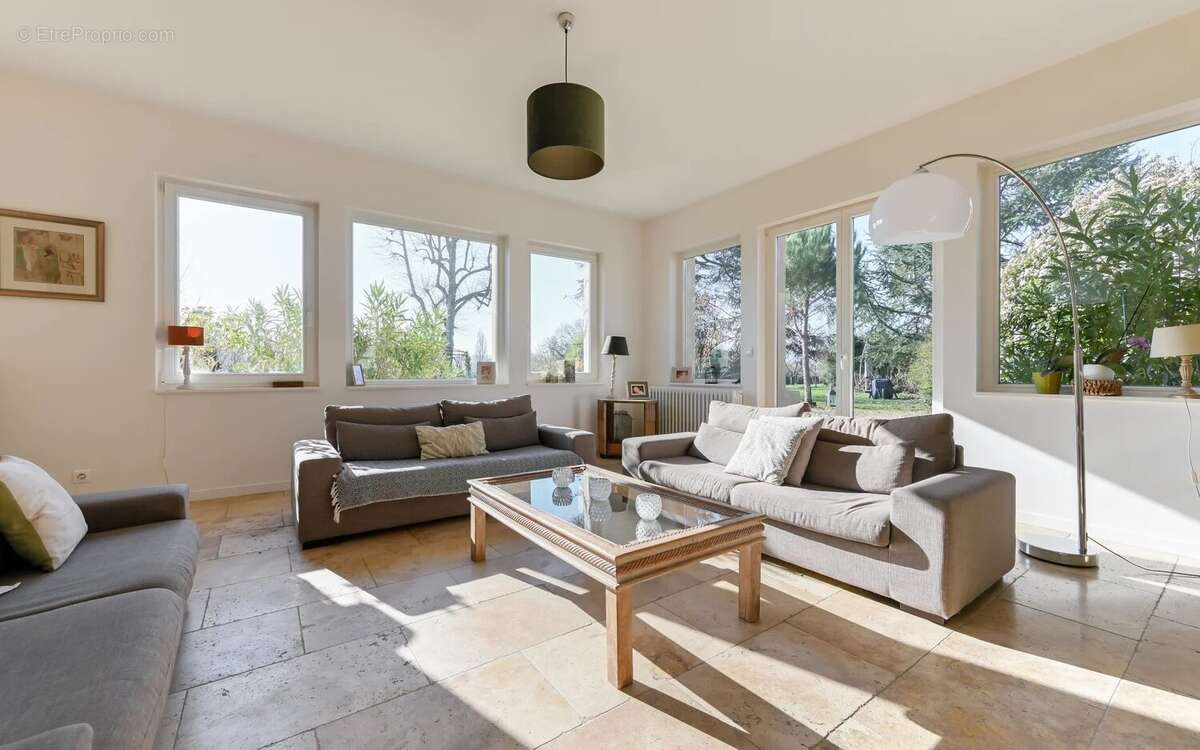 Maison à CHAZAY-D'AZERGUES