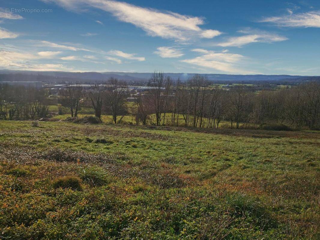Terrain à GAGNAC-SUR-CERE