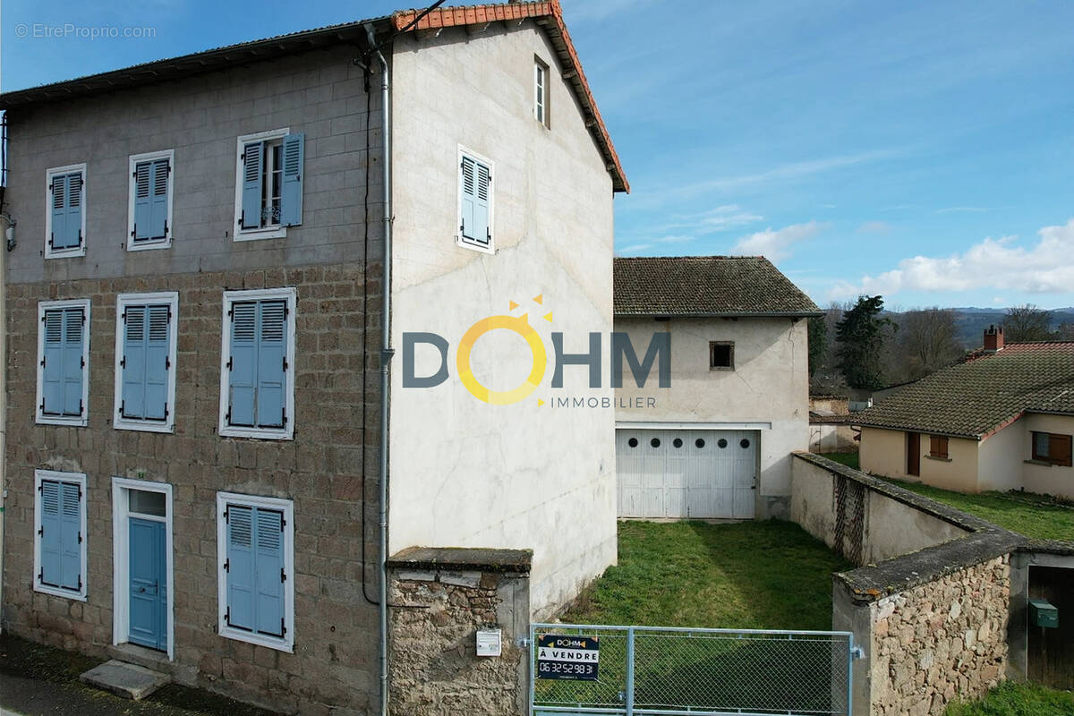 Maison à MARSAC-EN-LIVRADOIS