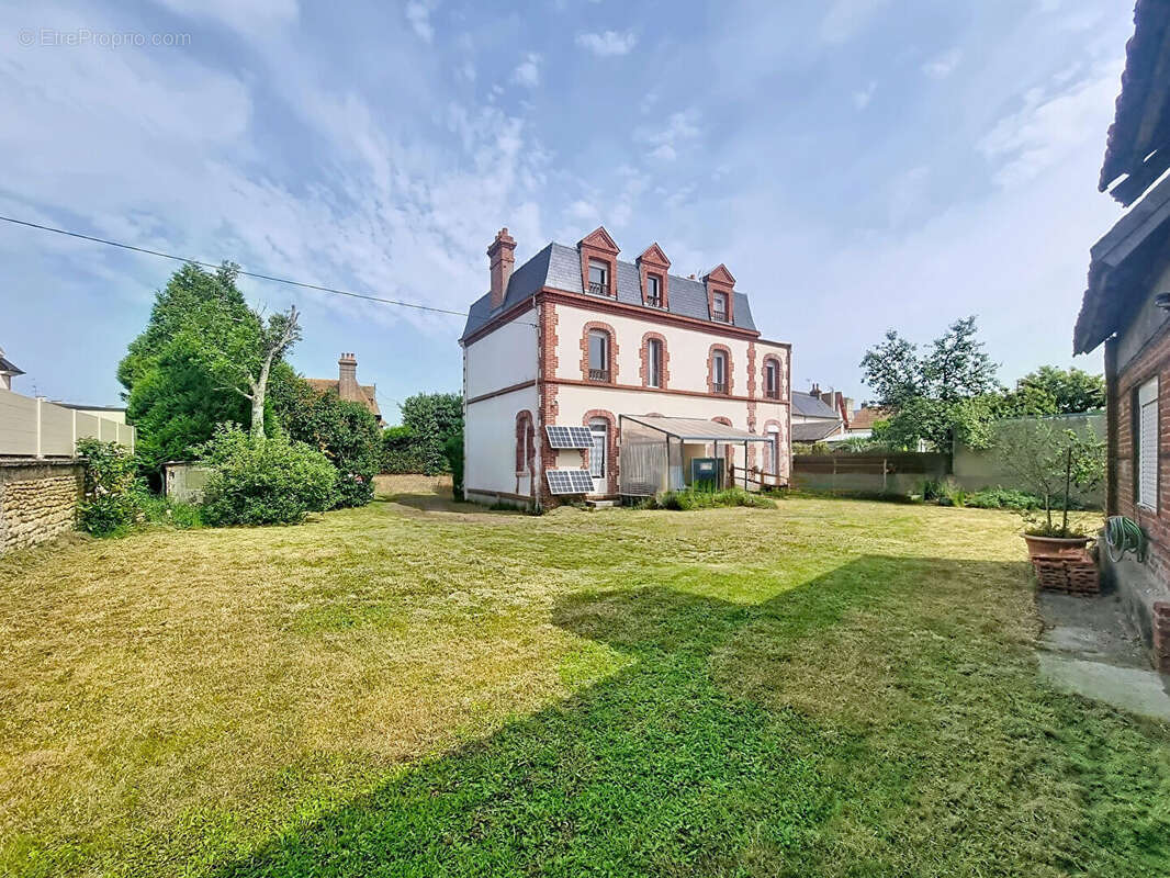 Maison à DIVES-SUR-MER
