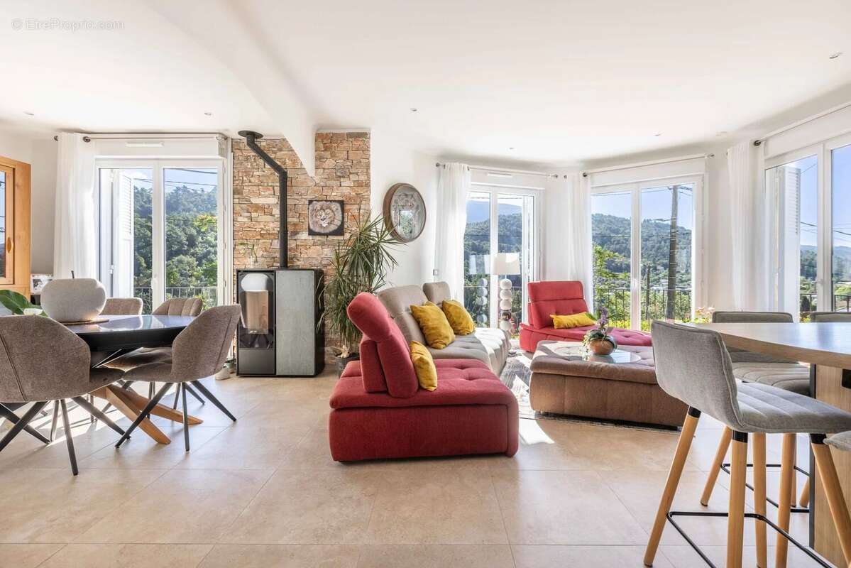 Maison à LEVENS