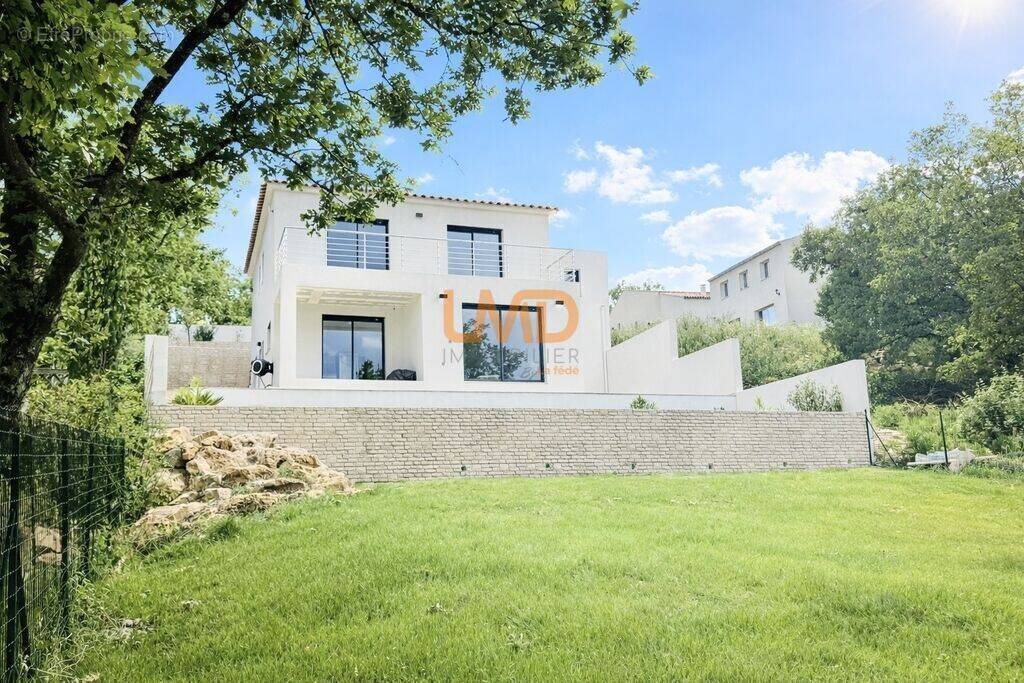 Maison à BESSE-SUR-ISSOLE