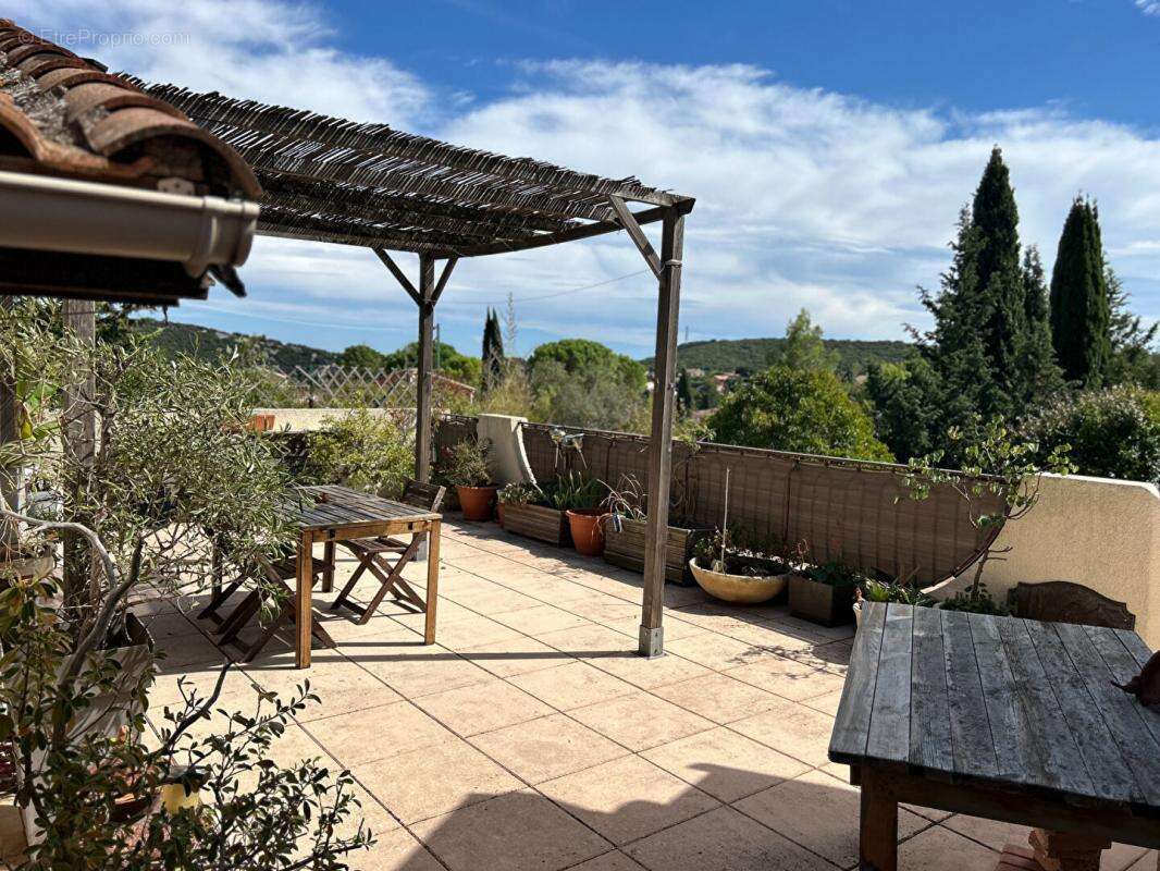 Maison à VAILHAUQUES