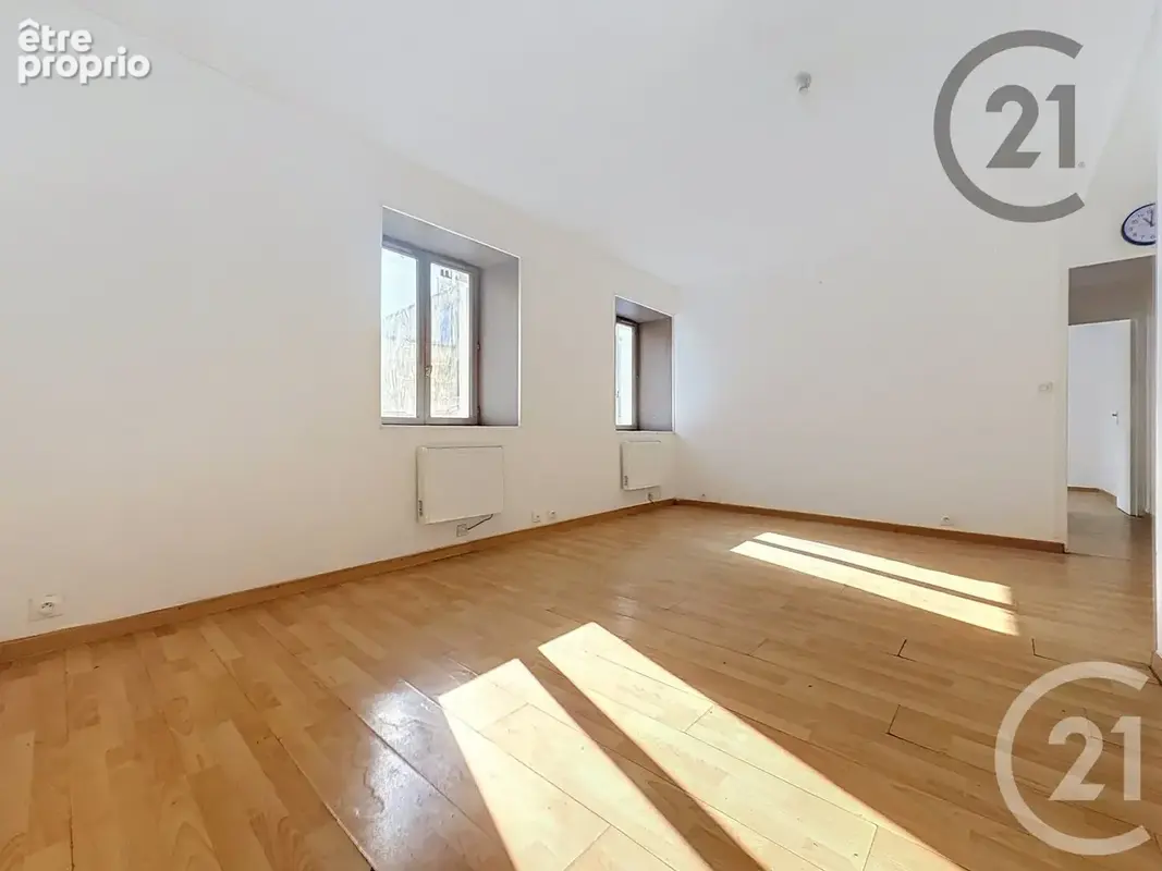Photo Appartement à Montereau-Fault-Yonne au prix de 79 000€